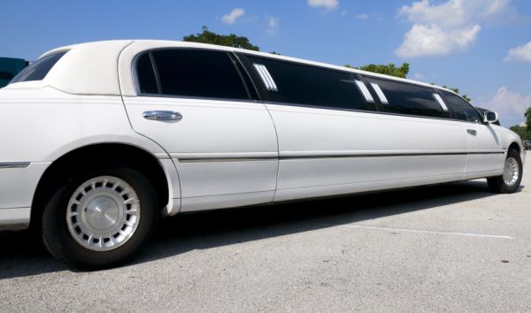 Chicago’s Leading Limo Rental Services